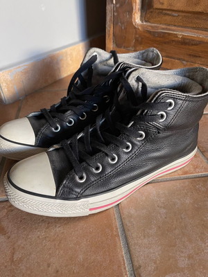 Allstar black leather boots new, size 39