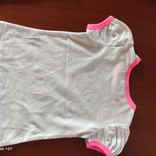 Baby clothing set salopette skirt and t-shirt size 18 months like new