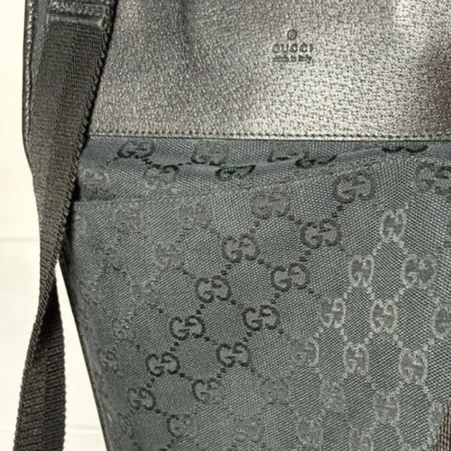 Gucci Vintage Black GG Monogram Flat Messenger Bag like new
