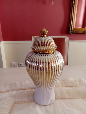 Decorative vase new