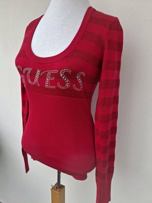 Guess sweater M red like new