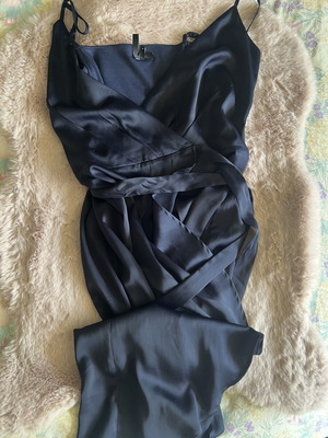 Blue satin summer cache cœur dress Vero Moda like new, size M