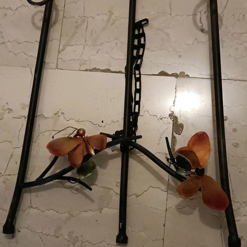Italian stand for paintings new, iron with butterfly decoration