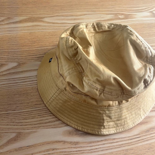 Bucket hat size 60 mustard like new