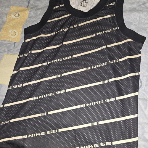 Nike SB Skate Retro Men's Tank Top medium black dri-fit like new