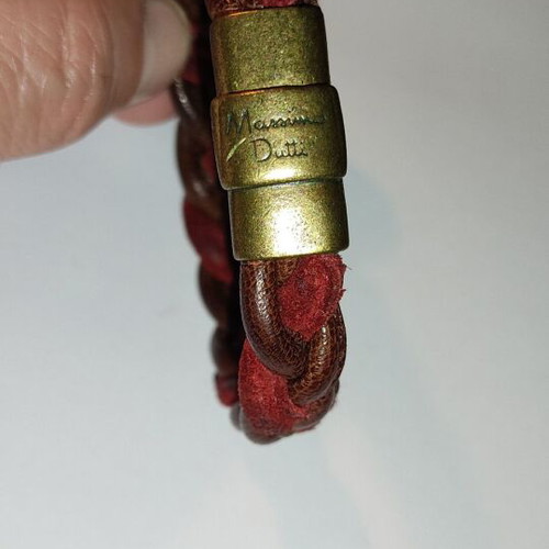 Massimo Dutti leather bracelet like new with magnetic clasp multicolor