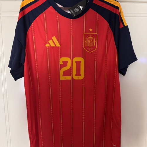 Pedri 2026 Adidas football jersey new, red, XL