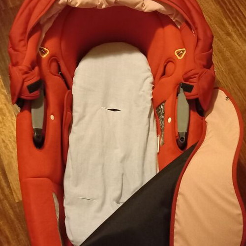 Bebe-Confort Loola 2-in-1 stroller with used carrycot