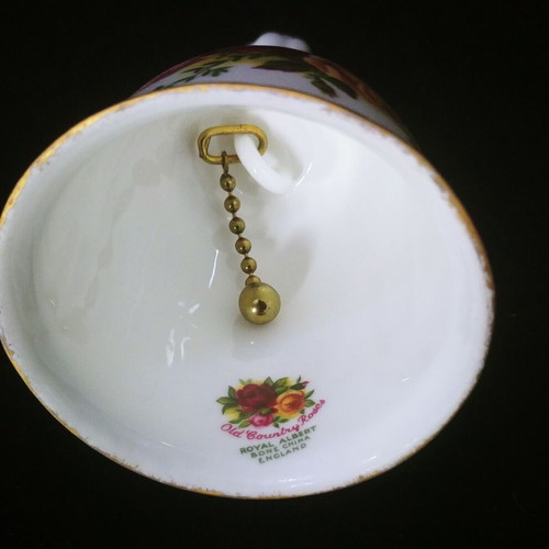 Royal Albert Old Country Roses decorative bells like new, set of 3