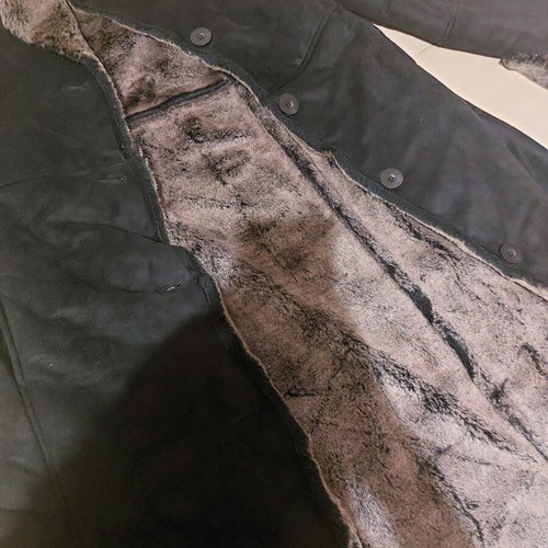 Castor coat new, size medium, black with synthetic fur