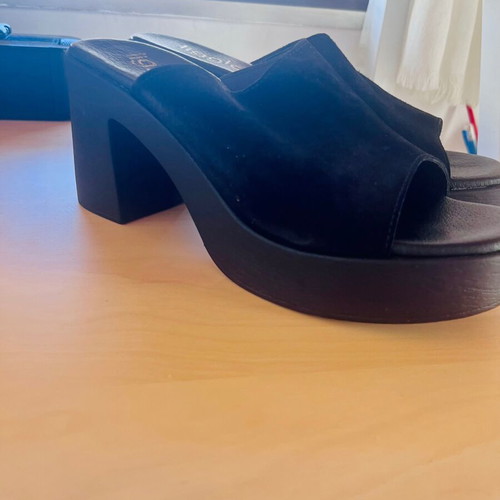Black Liglo platform mules like new, size 40, suede