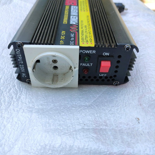 Inverter 12V BC to 220V AC 250W used for lighter