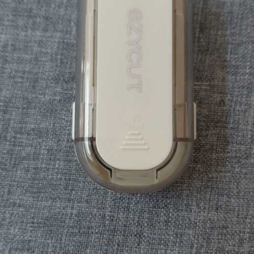 Pill Cutter new with extra blade