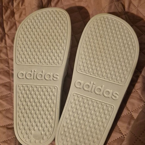 Adidas Adilette Comfort slides women's size 38, grey silver