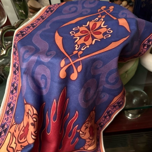 Aladdin Magic Carpet towel like new, oriental design