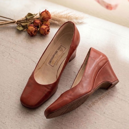 ARS Kechagiopoulos leather shoes like new, size 38, red wedge heel