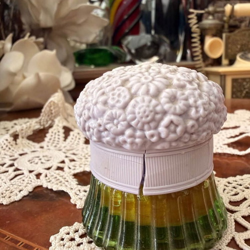 Avon vintage jar used for cream or decoration