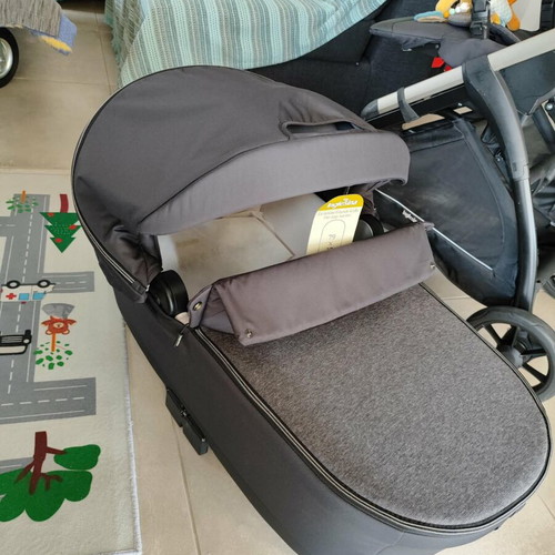 Inglesina Electa Quattro Baby Stroller Set like new with Darwin and bag