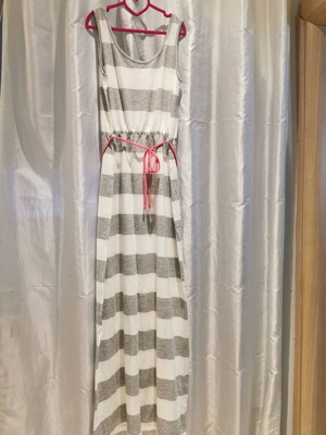 Maxi dress size S like new