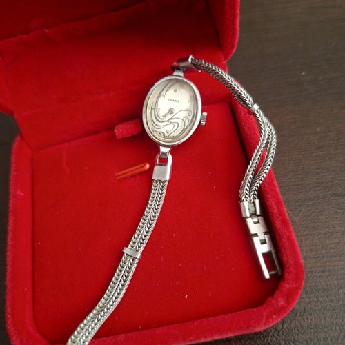 Chaika mechanical women's watch used, silver-tone