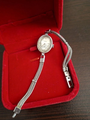 Chaika mechanical women's watch used, silver-tone