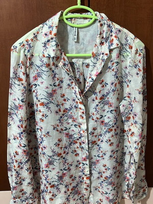 Stradivarius floral shirt, multicolor