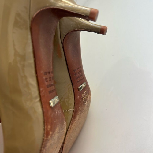 Schutz patent leather pumps used, size 39, beige