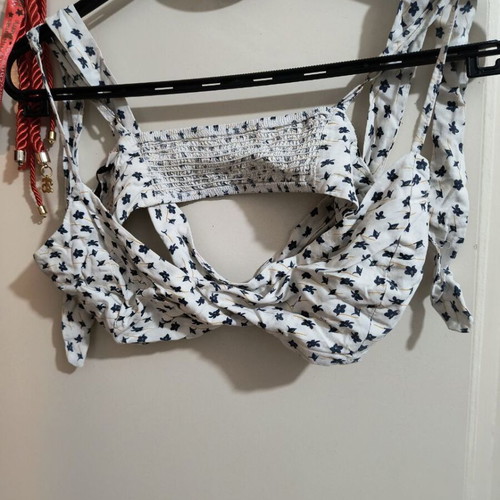 Funky Buddha crop top in good condition, white, size S