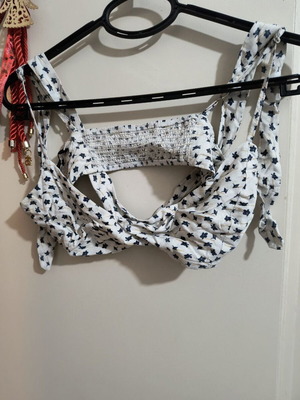 Funky Buddha crop top in good condition, white, size S