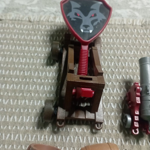 Playmobil catapult, cannon and accessories used, missing 2 wheels