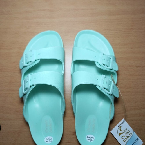 Ocean Addicts women's slippers, mint color