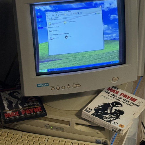 Siemens MCM 15P1 15" CRT Monitor