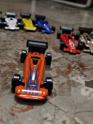 Αυτοκινητάκια Formula σετ 9 σαν καινούργια