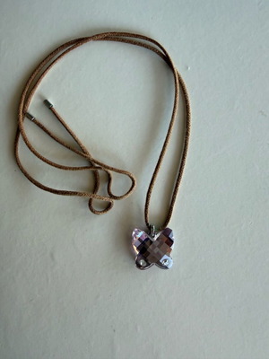 Swarovski butterfly necklace like new, pink lilac