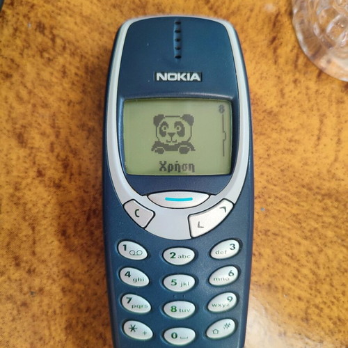 Nokia 3310 Phone used, vintage buttons, blue, with charger
