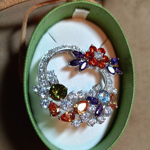 Silver 925 pin with multicolored stones, new