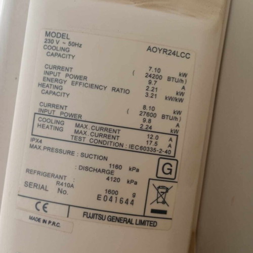 Fujitsu AOYR24LCC air conditioner like new, 24,000 BTU