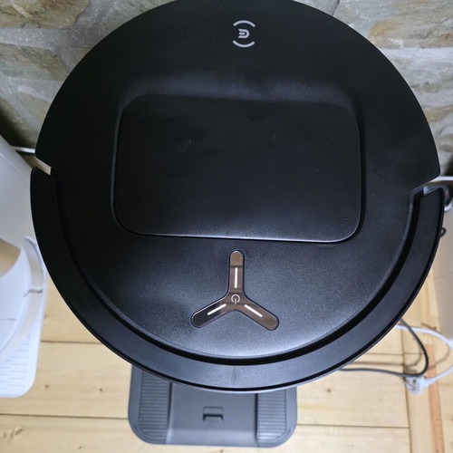 Deebot T80 Omni Ecovacs robot vacuum like new