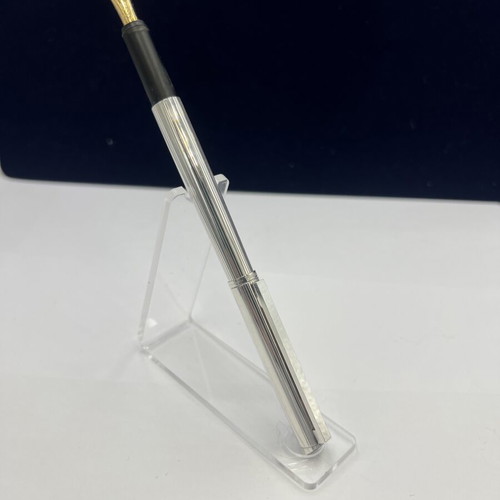Dunhill pen 14k nib like new
