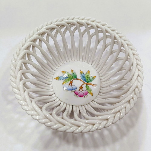 Vintage Herend Queen Victoria Handpainted Porcelain Bowl like new with floral motifs