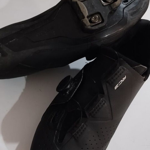 Shimano RC3 cycling shoes, size 42