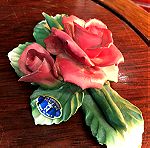  Αντίκα Capodimonte Ιταλίας επιτραπέζιο πορσελάνινα διακοσμητικά τριαντάφυλλα  (Capodimonte porcelain decorative roses)
