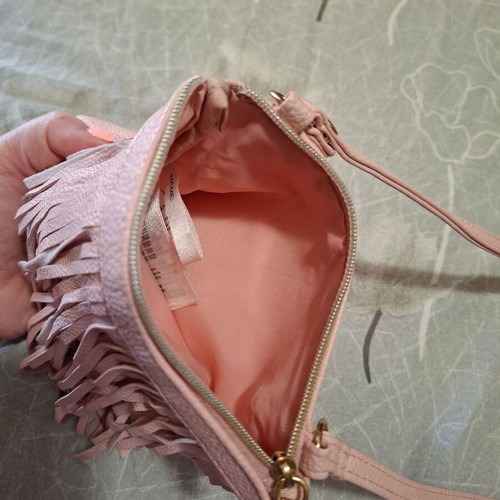 H&M pink crossbody bag for girls used with fringes and gold details