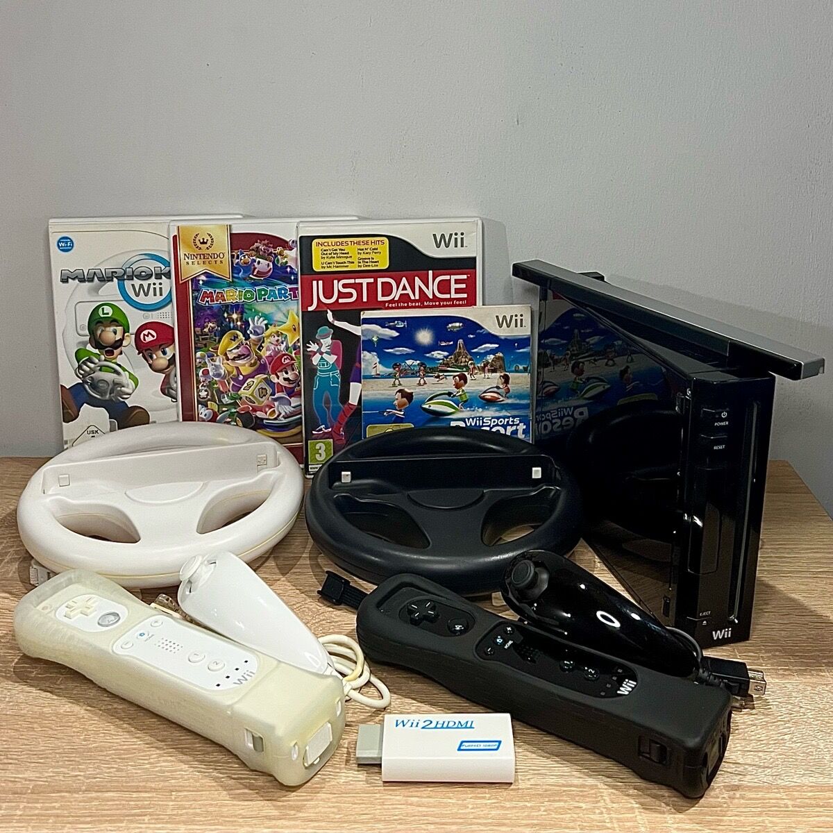 【新品未使用】Nintendo Wii RVL-001&Wiiモーションプラス Nintendo Wii RVL-001 used bundle with 2… - € 209,00 - Vendora.cy