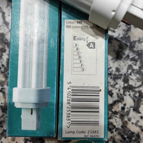 Sylvania Lynx D CFL light bulb 13W, natural white 4000K, new