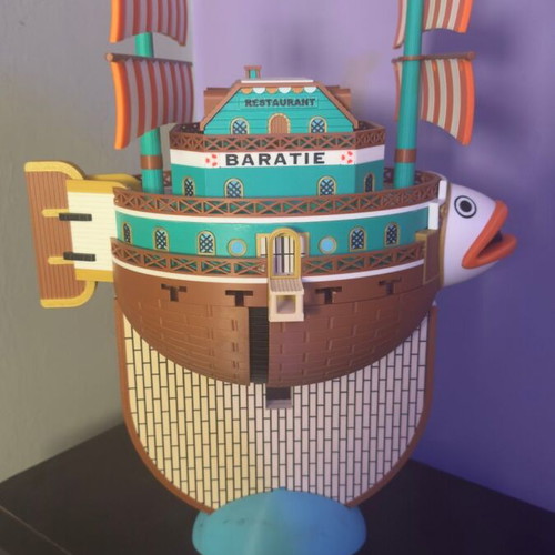3D Printed Πλοίο Baratie One Piece με βάση