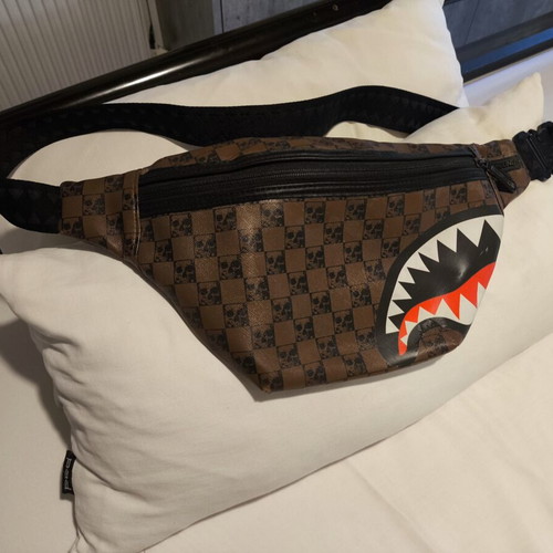 Sprayground waist bag limited edition, used, 30x20 cm
