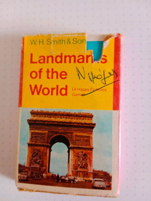 Landmarks of the world card game quartet used, 32 cards, complete