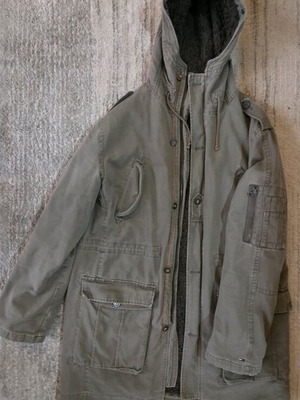 Tommy Hilfiger parka coat khaki with fur lining like new