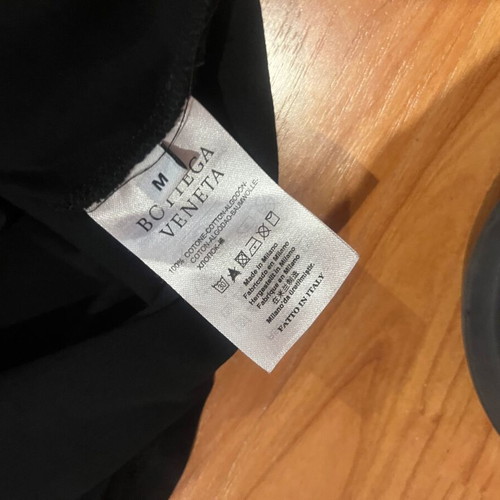 Tshirt Bottega Veneta M black cotton with sequins and fringes like new